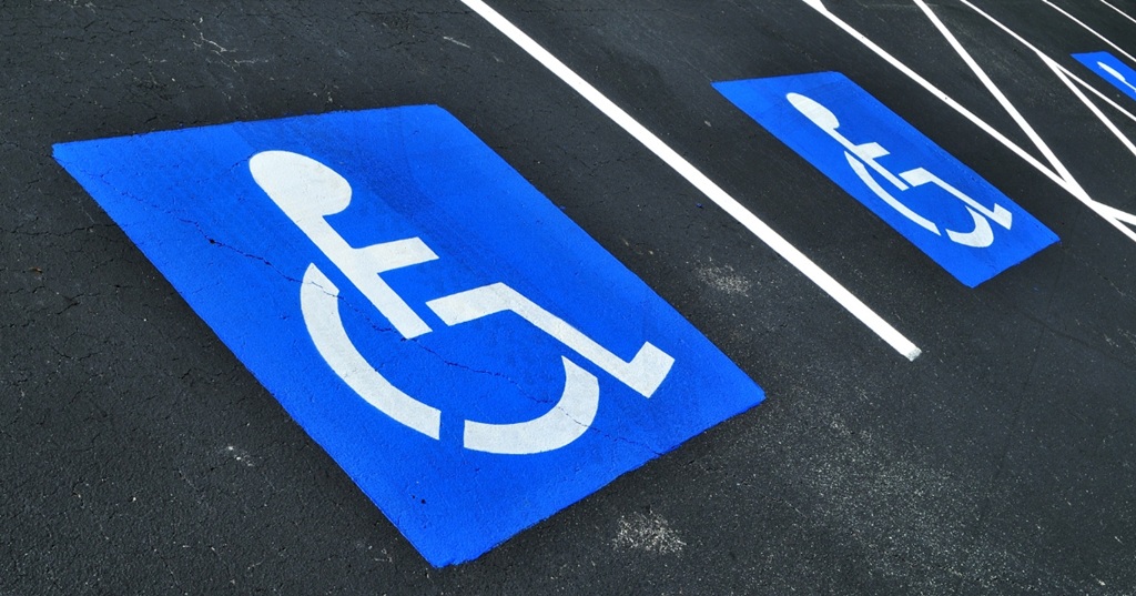 mobiliário urbano acessível